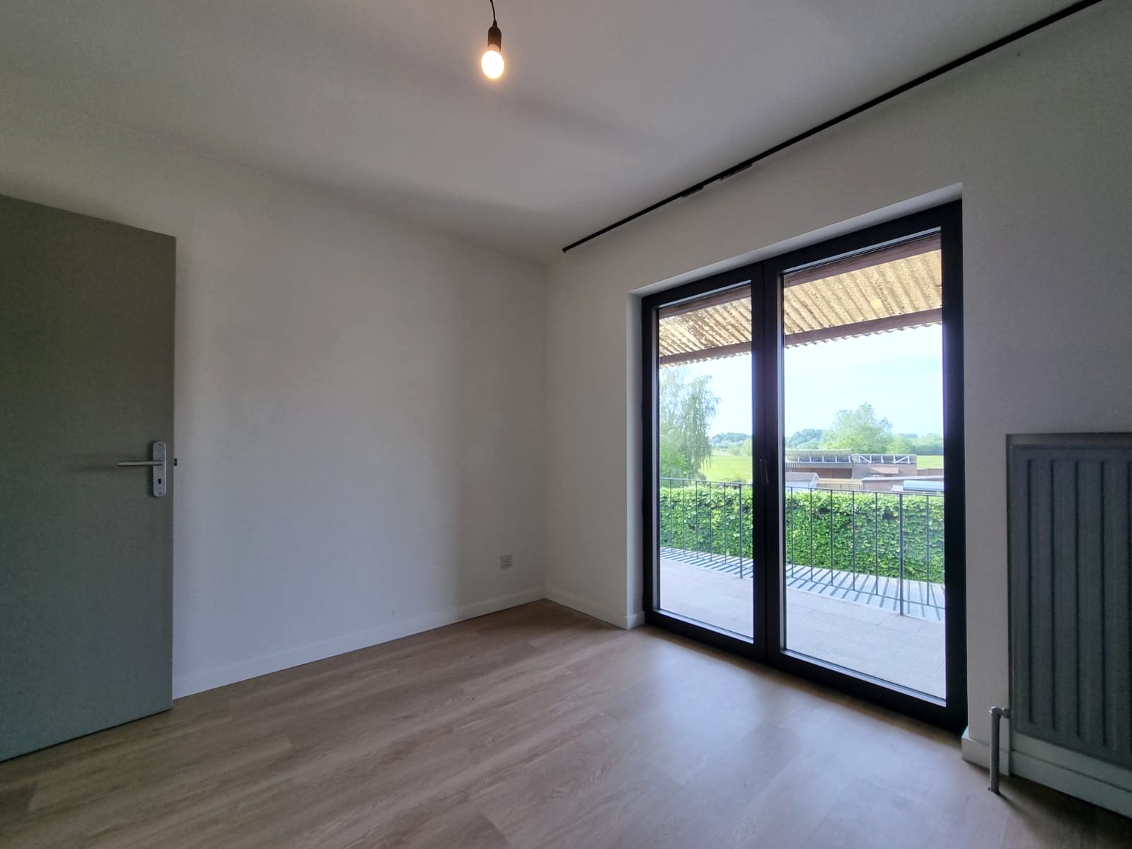 Gezellig 2-slaapkamer app met privatieve garage en kelder - foto 4