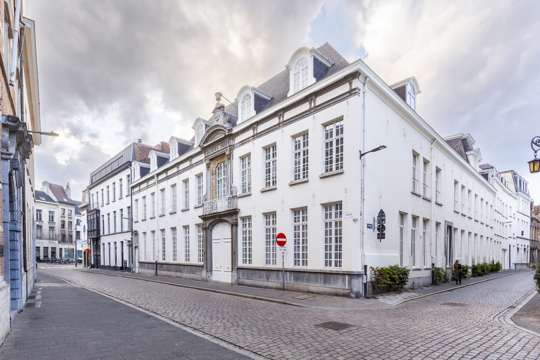 Authentiek gerenoveerd appartement in hartje Antwerpen - foto 1