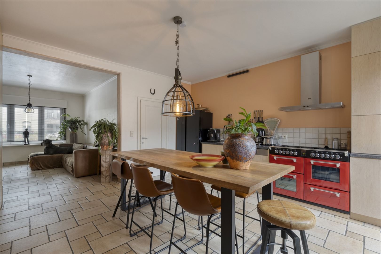 RUIME WONING MET 3 SLKS, 2 BADK & TOEGANKELIJK VIA TUIN !!! - foto 2