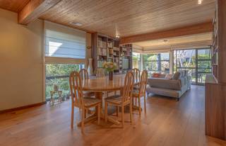 Well-maintained move-in ready home in a quiet setting, Dilbeek.Located in a low-traffic street within walking distance of Dilbeek town centre, this...