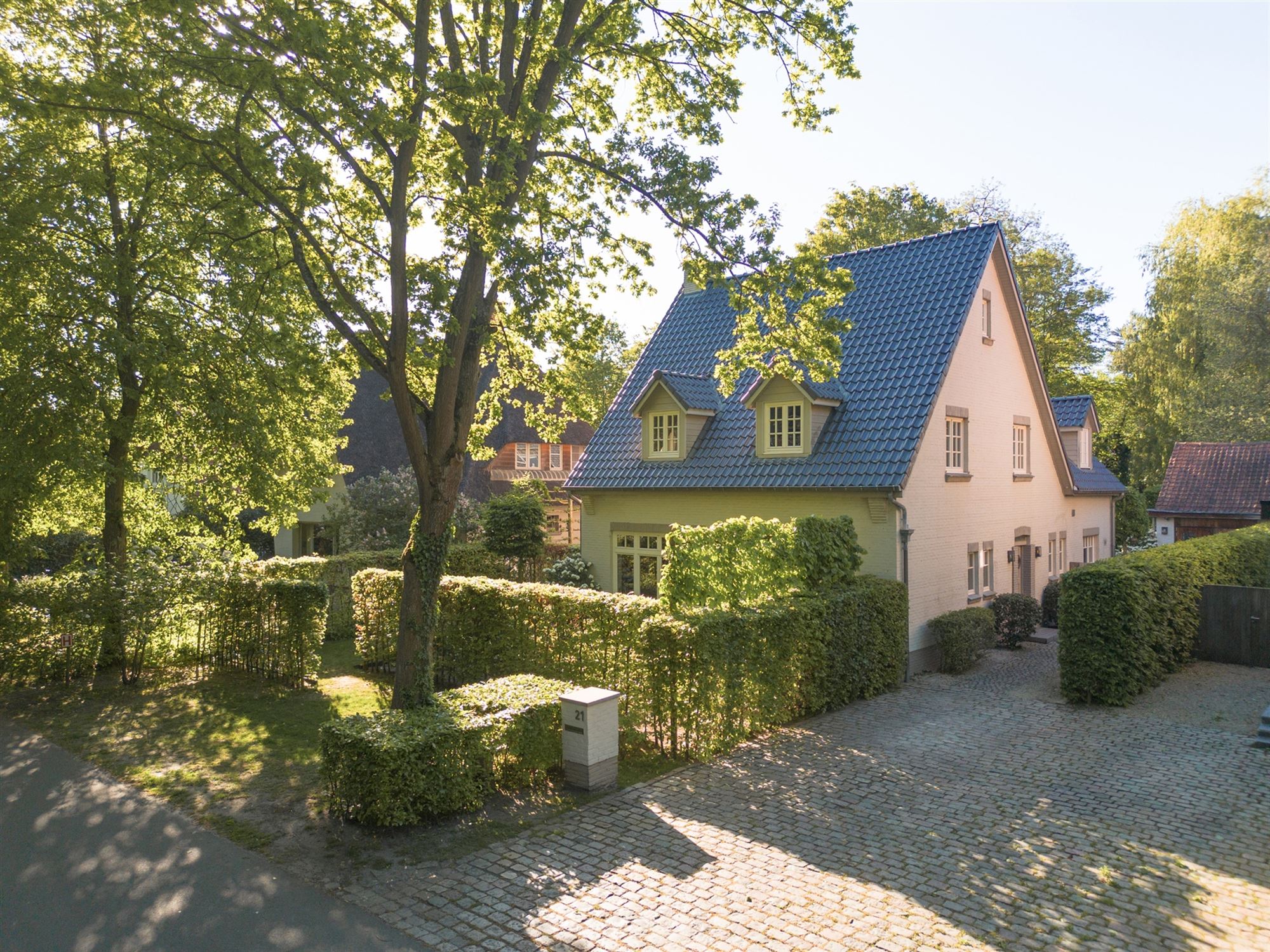 Karaktervolle villa in het groene Dennenburg. - foto 2