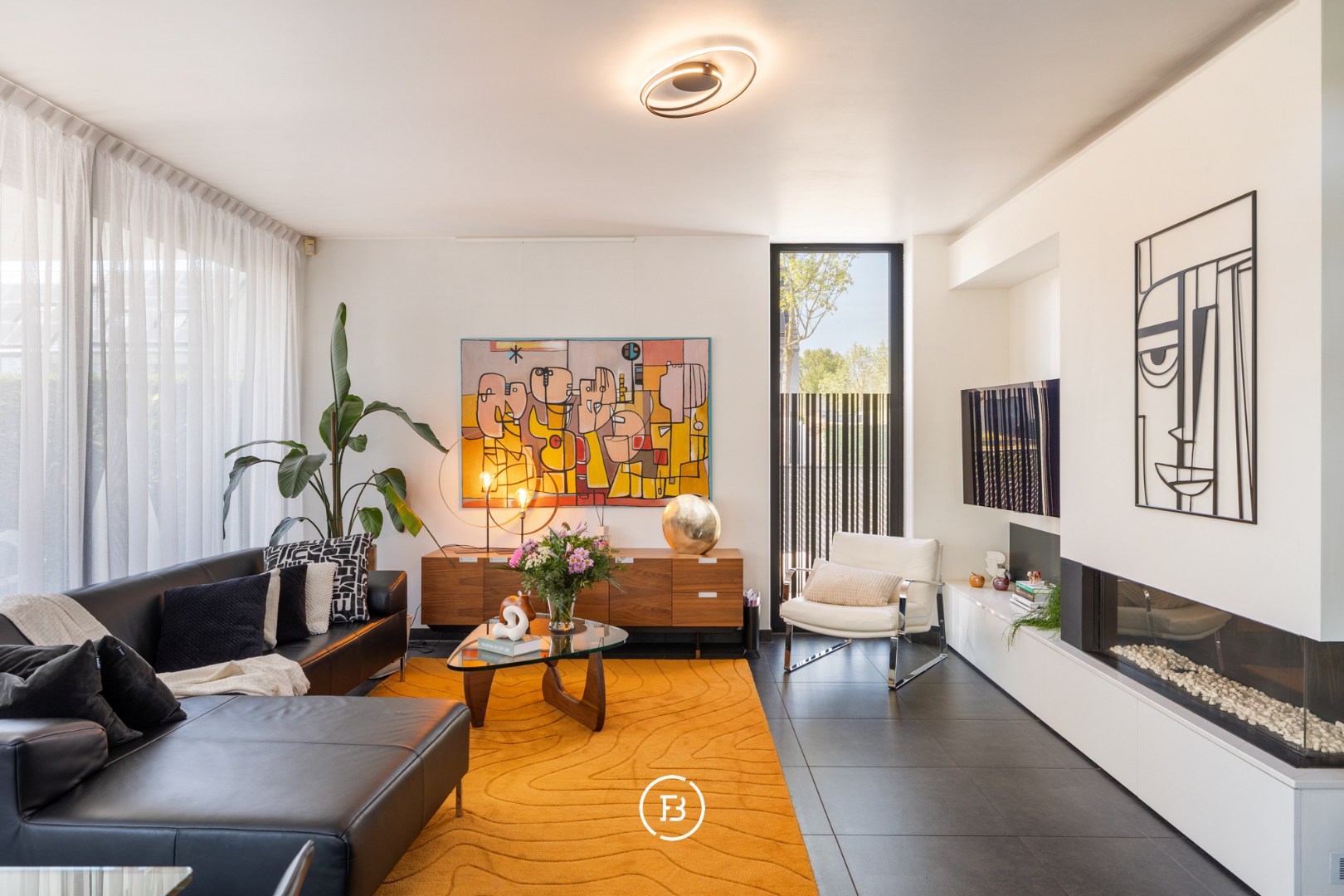 Timeless Concrete Architecture - photo 4