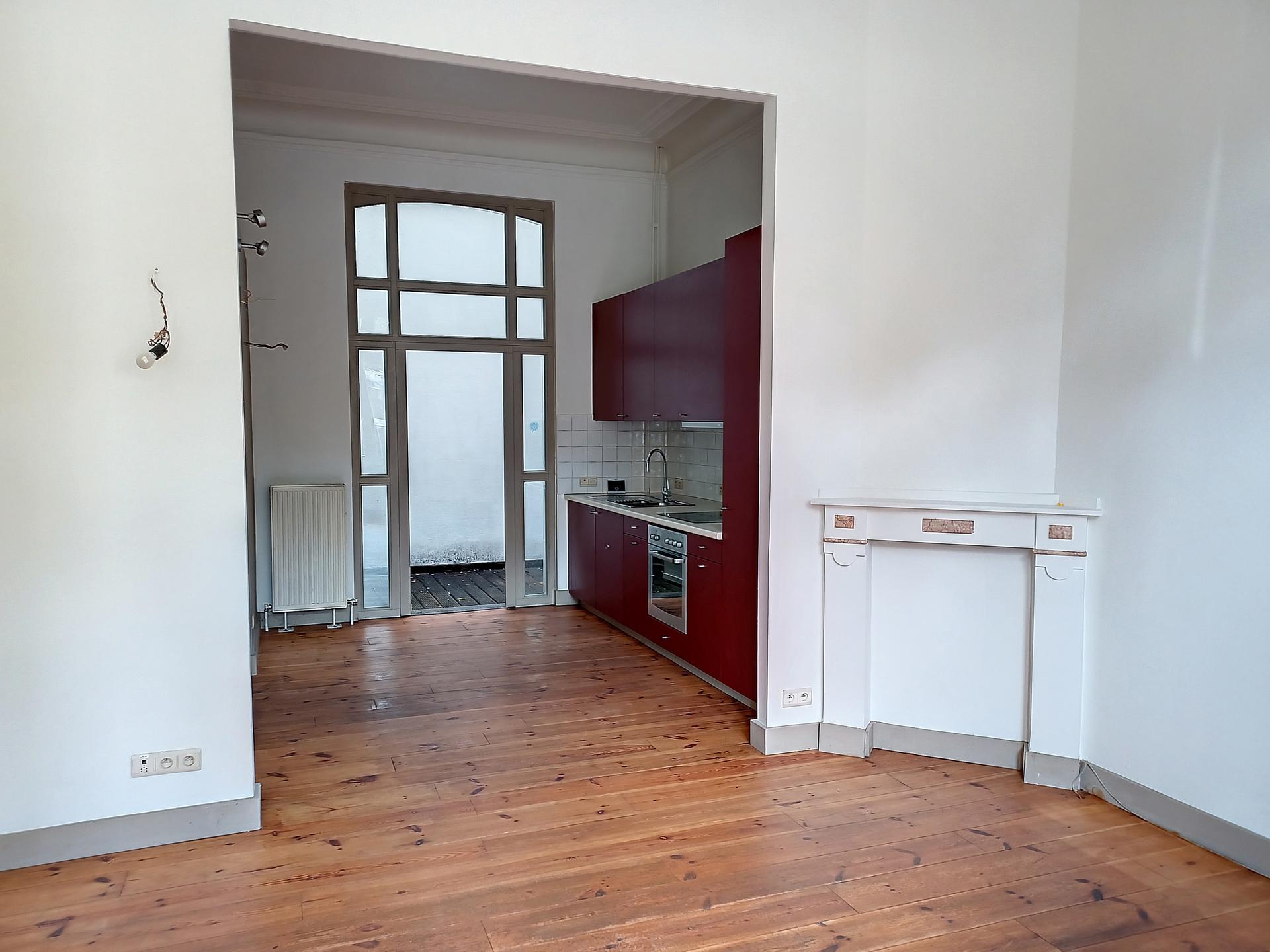 Charmante herenwoning, iIdyllisch gelegen aan water - foto 5