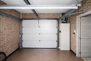 Bent u op zoek naar een woning met veel potentieel op een centrale locatie? Deze woning, gelegen in een centrale buurt van Sint-Niklaas, biedt u...