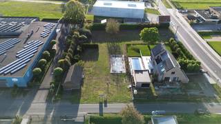 Op een boogscheut van het centrum van Maldegem verkopen we dit ruim villaperceel. De grootte van het perceel (1.177 m²) én de ruime...