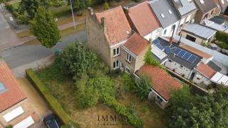 - NIEUWE VOORWAARDEN -Perceel met halfopen woning + bouwgrond ideaal voor projectgrond voor 1 of 2 woningen met perfecte oriëntatie op topligging in...