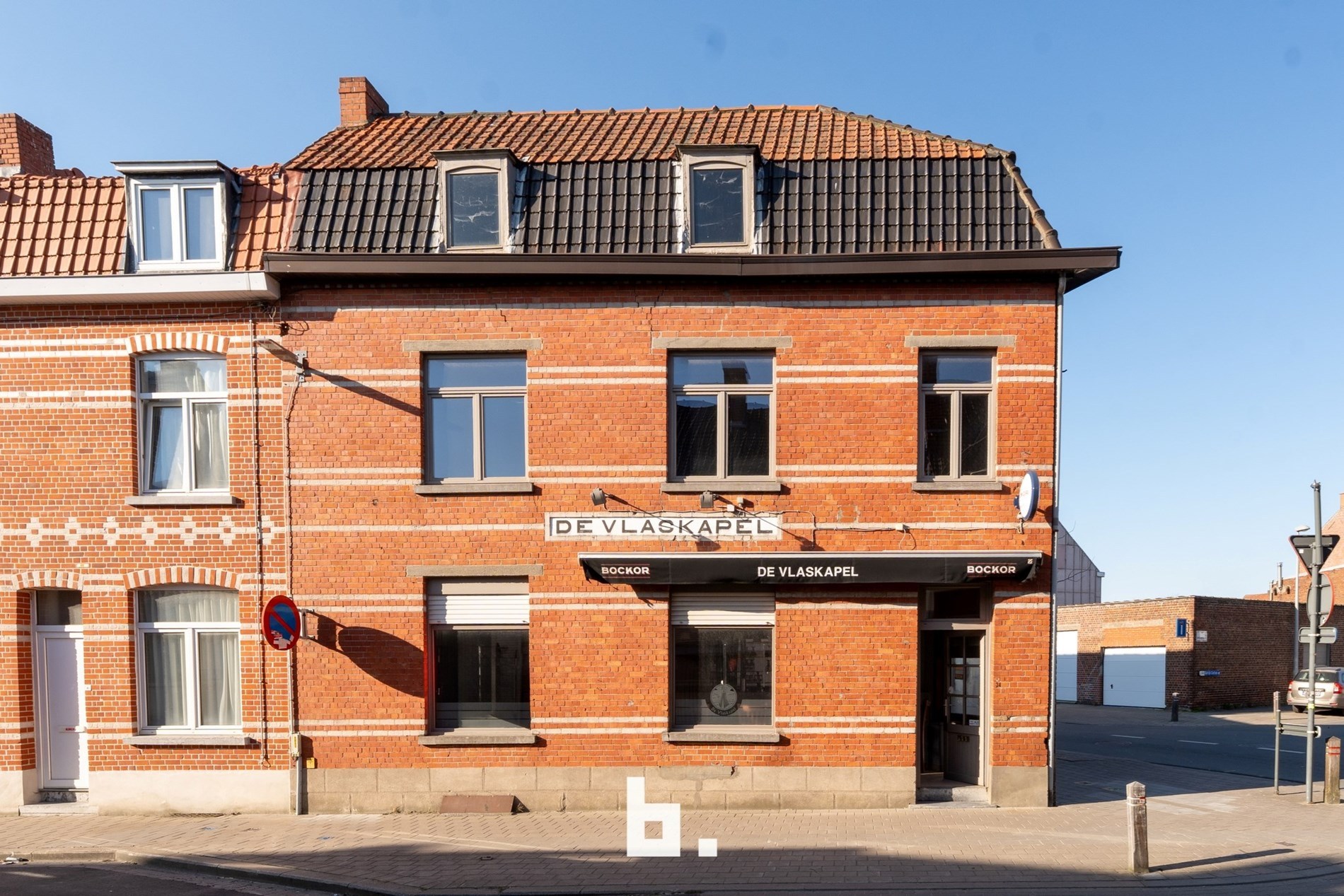 House for sale in Kortrijk with 4 bedrooms - photo 1