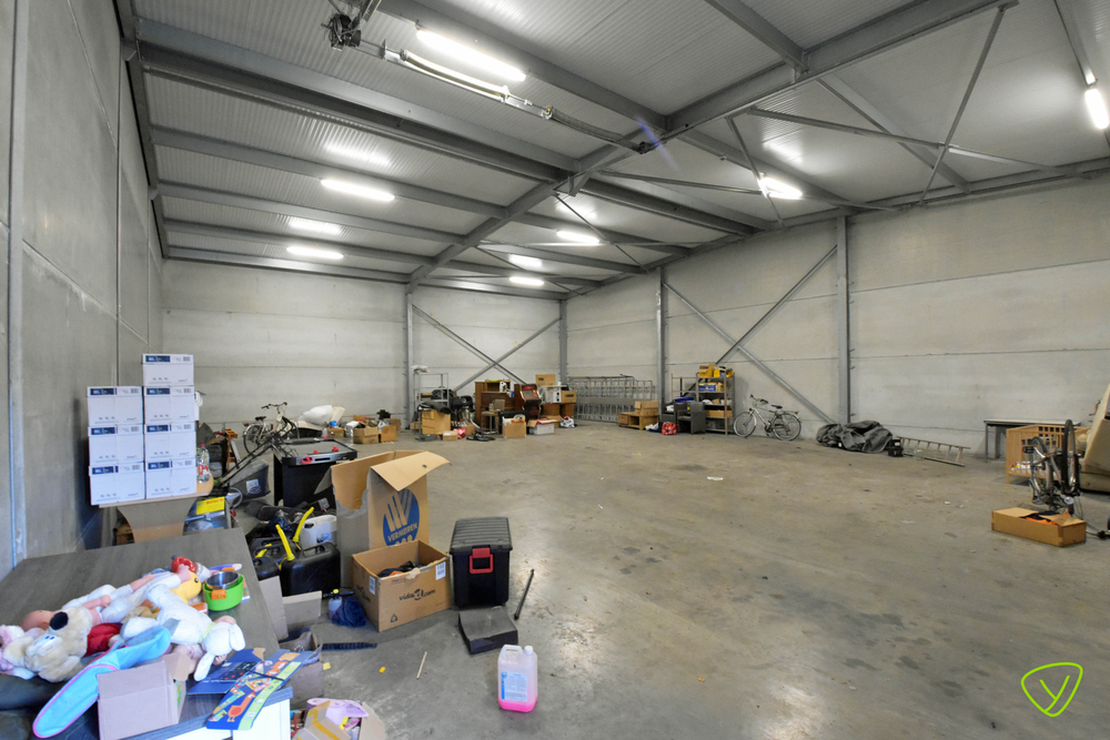 Instapklaar magazijn nabij de Dorpskern van Watervliet met ruime inrijpoort - foto 3