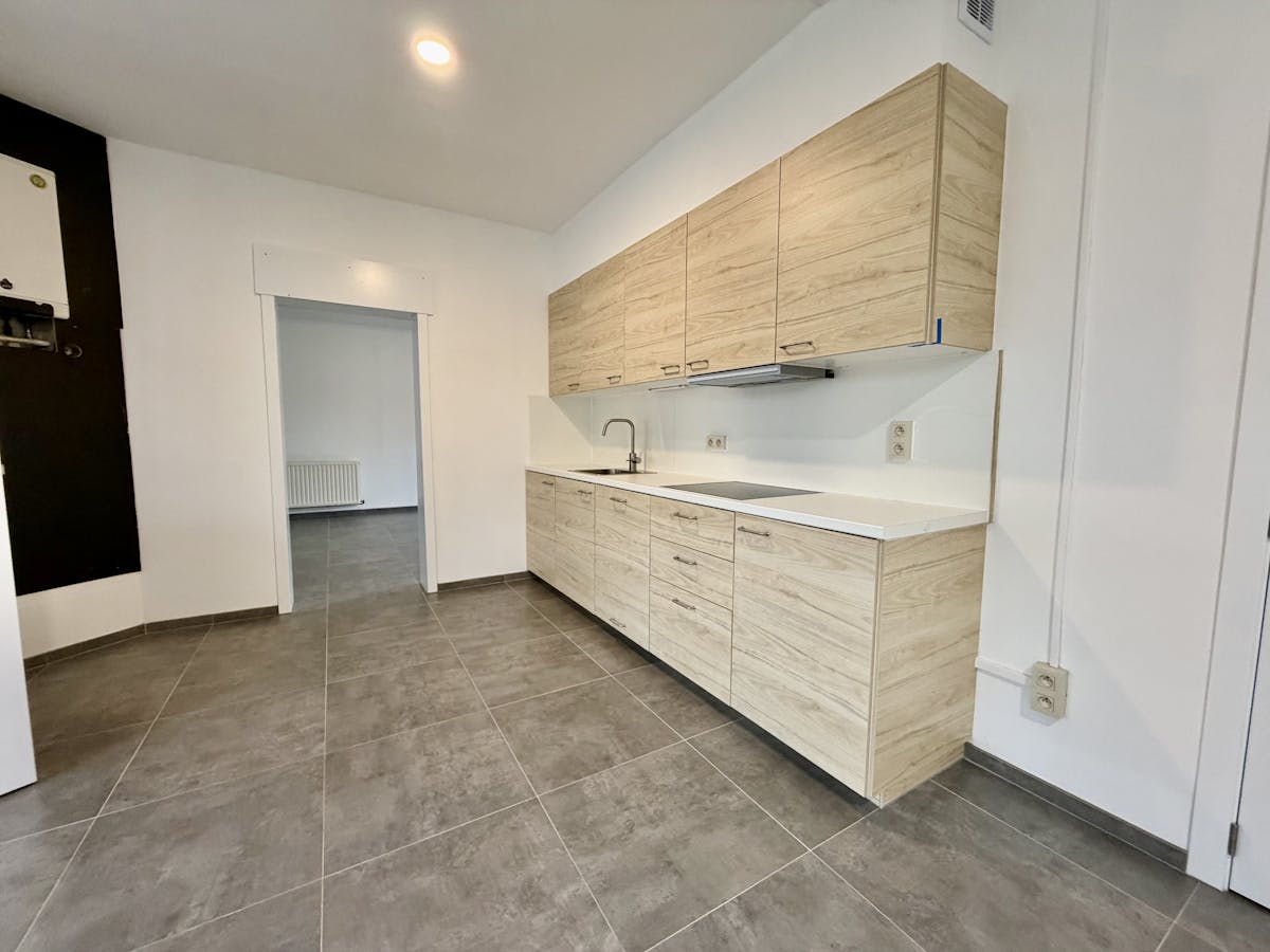 Maison récemment rénovée à louer à Diepenbeek. - photo 2