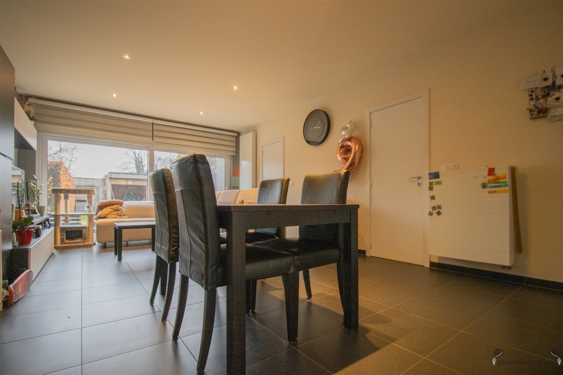 Rustig gelegen woning met 3 slaapkamers en inpandige garage op 223 m² - foto 3