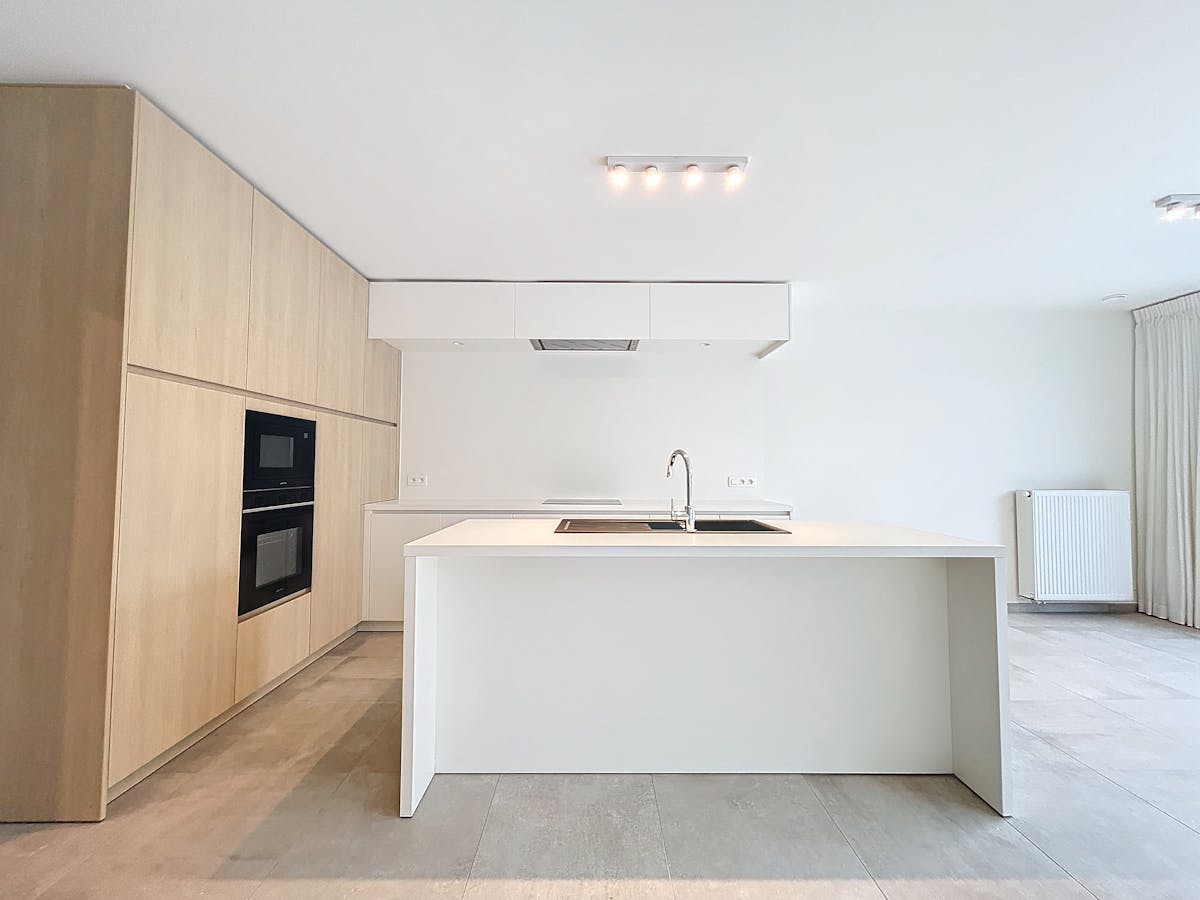 Recente woning (140m²) met 3 kamers te huur in Marke - foto 5