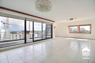 Virtueel Bezoek: https://my.matterport.com/show/?m=PZgTzV8nRjB ANDERLECHT: Appartement van 102 m² (Ref. EPB), gelegen op de 7e verdieping van een...