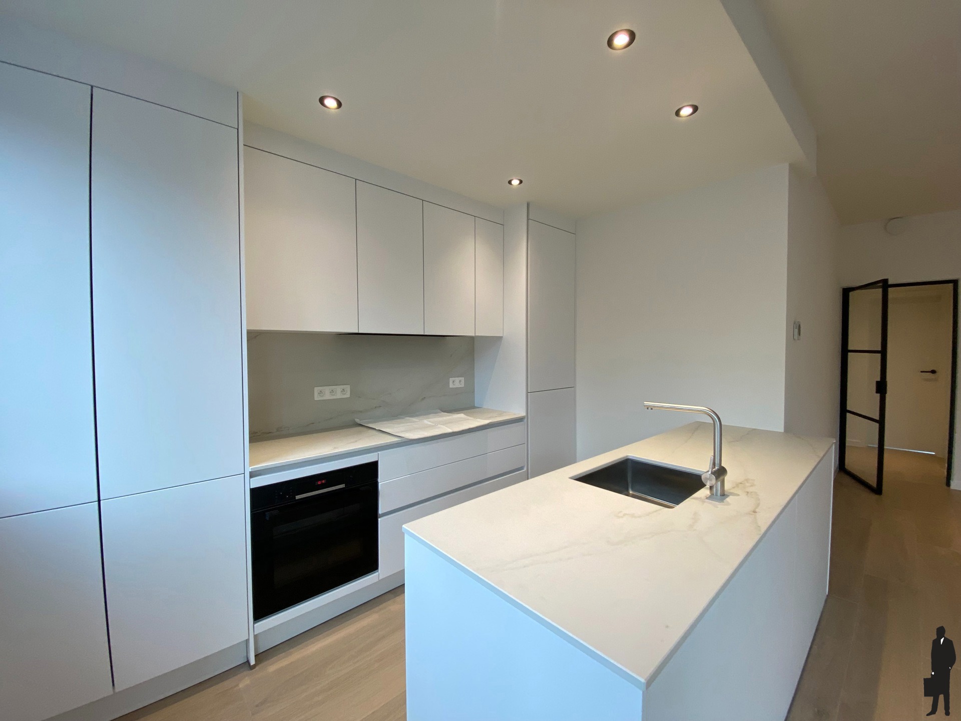 Volledig gerenoveerd duplex appartement van (ca.125m²) met terras nabij het centrum van Brasschaat - foto 5