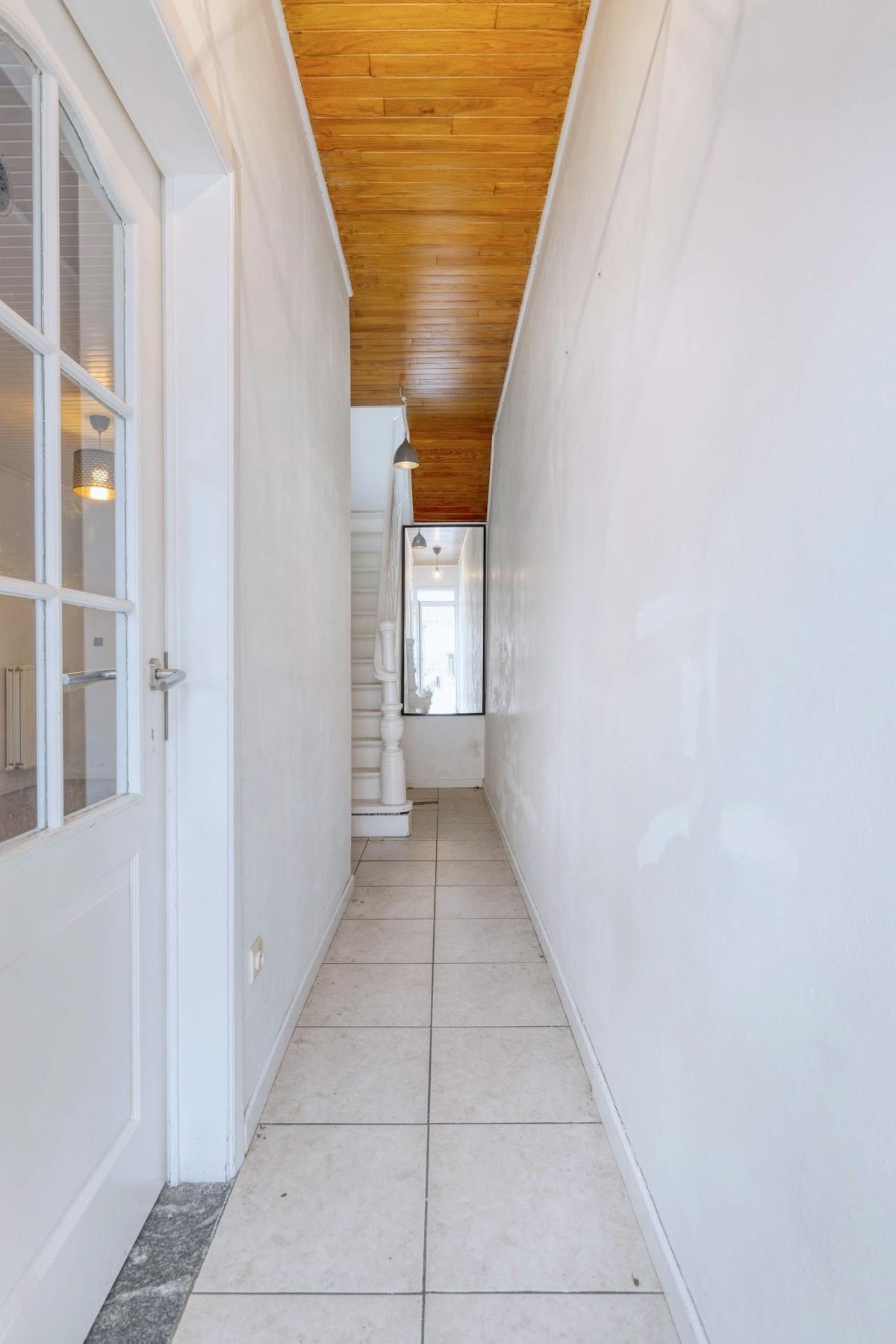 2 bedroom house with garden for sale in Hoboken - photo 2