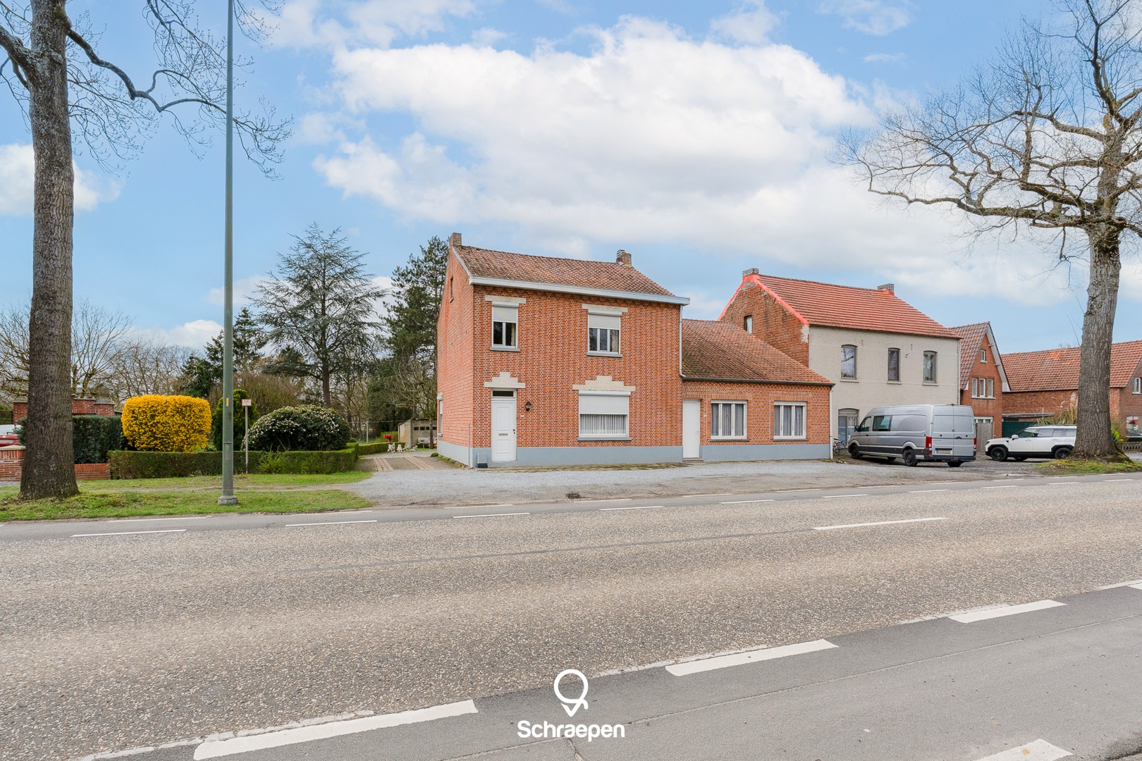 Af te breken tweewoonst op zuidwestelijk perceel van 16,5 are met maar liefst 28,5 m straatbreedte! - foto 1