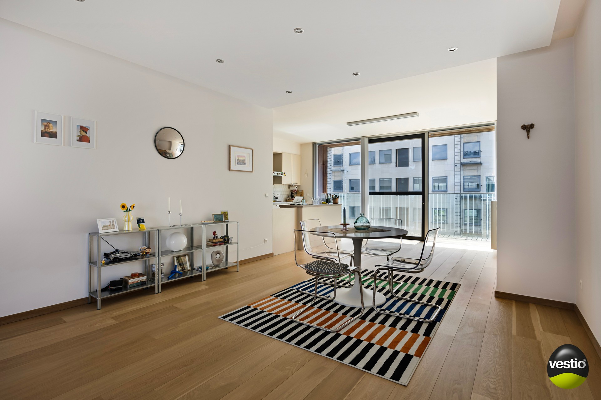 Smaakvol, kwalitatief afgewerkt 2 slaapkamer appartement met 2 terrassen. - photo 5