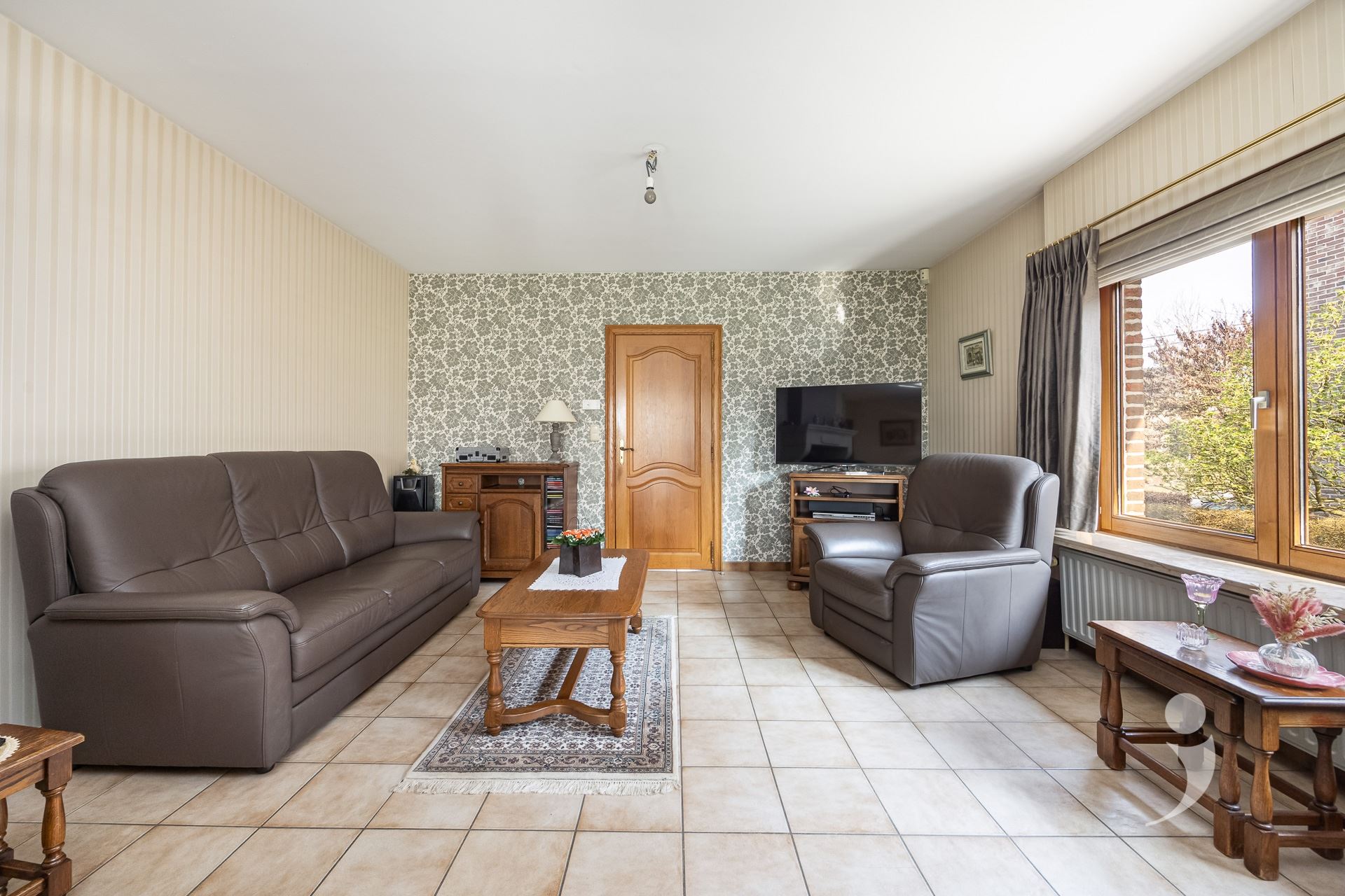 Instapklare en ruime woning met zicht op de velden! - foto 5