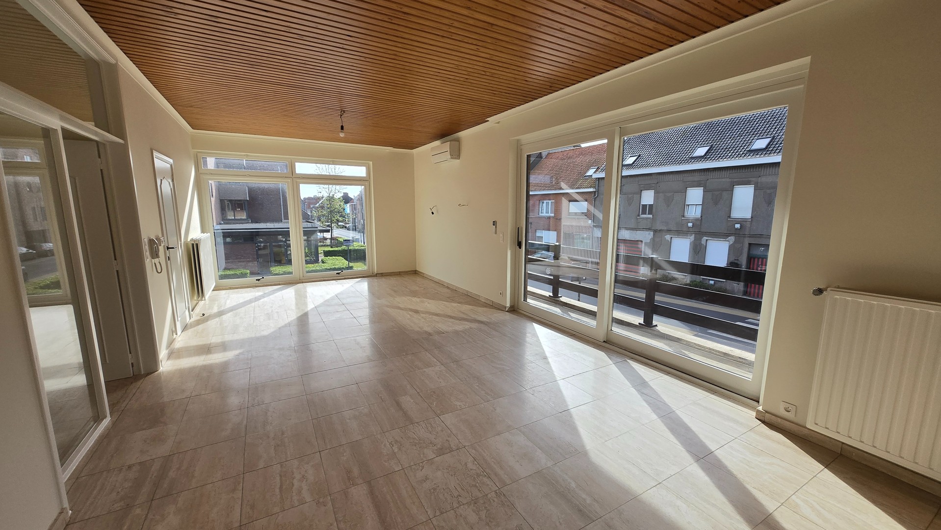 Lichtrijk hoekappartement met 3 slaapkamers - foto 3