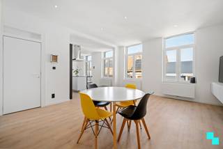 Op zoek naar een centraal gelegen appartement dat volledig instapklaar is? Dit ruime appartement (105m² - 1 slaapkamer) zal wellicht je ding zijn...