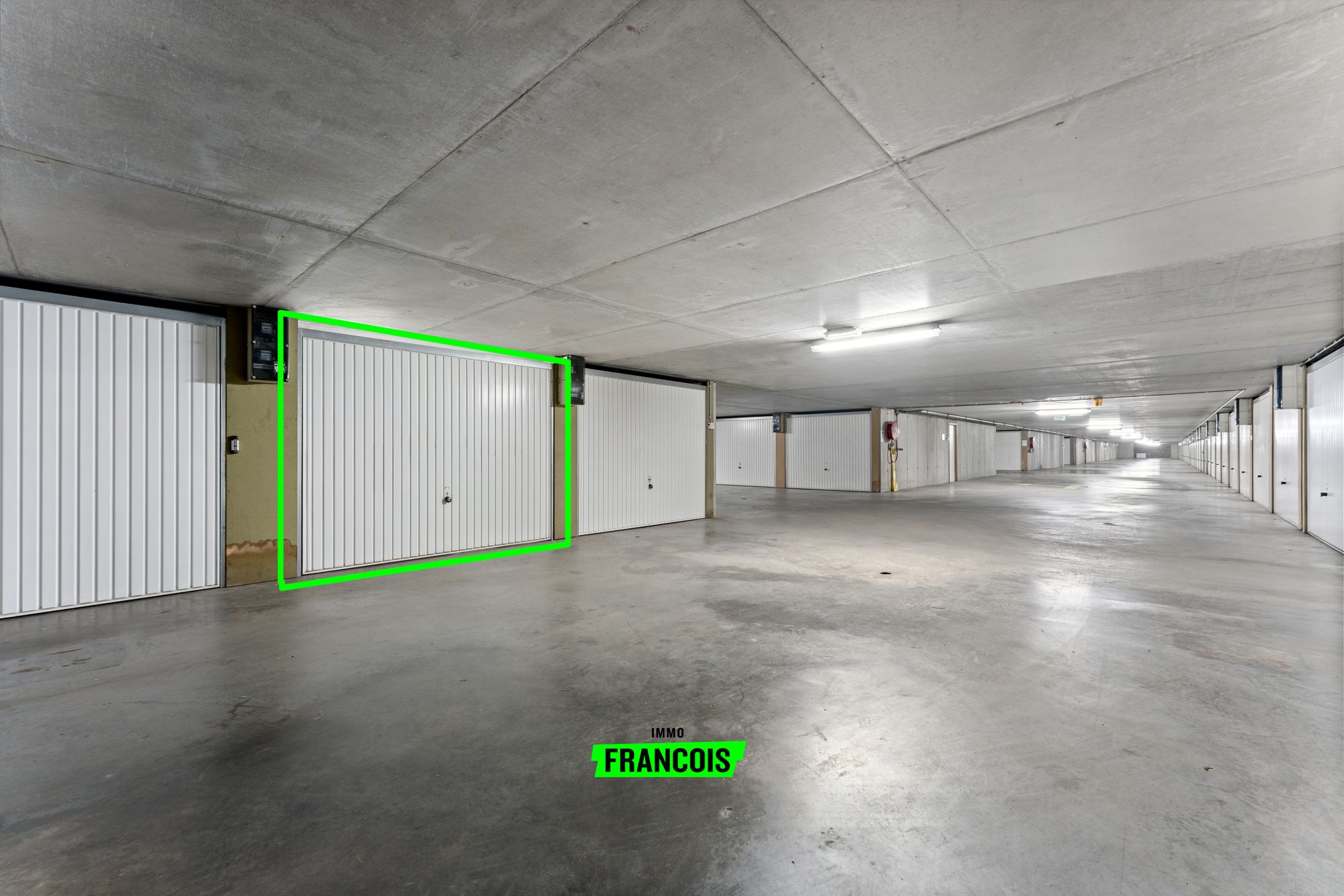 Ruime garagebox in recente residentie te koop te Blankenberge - foto 4