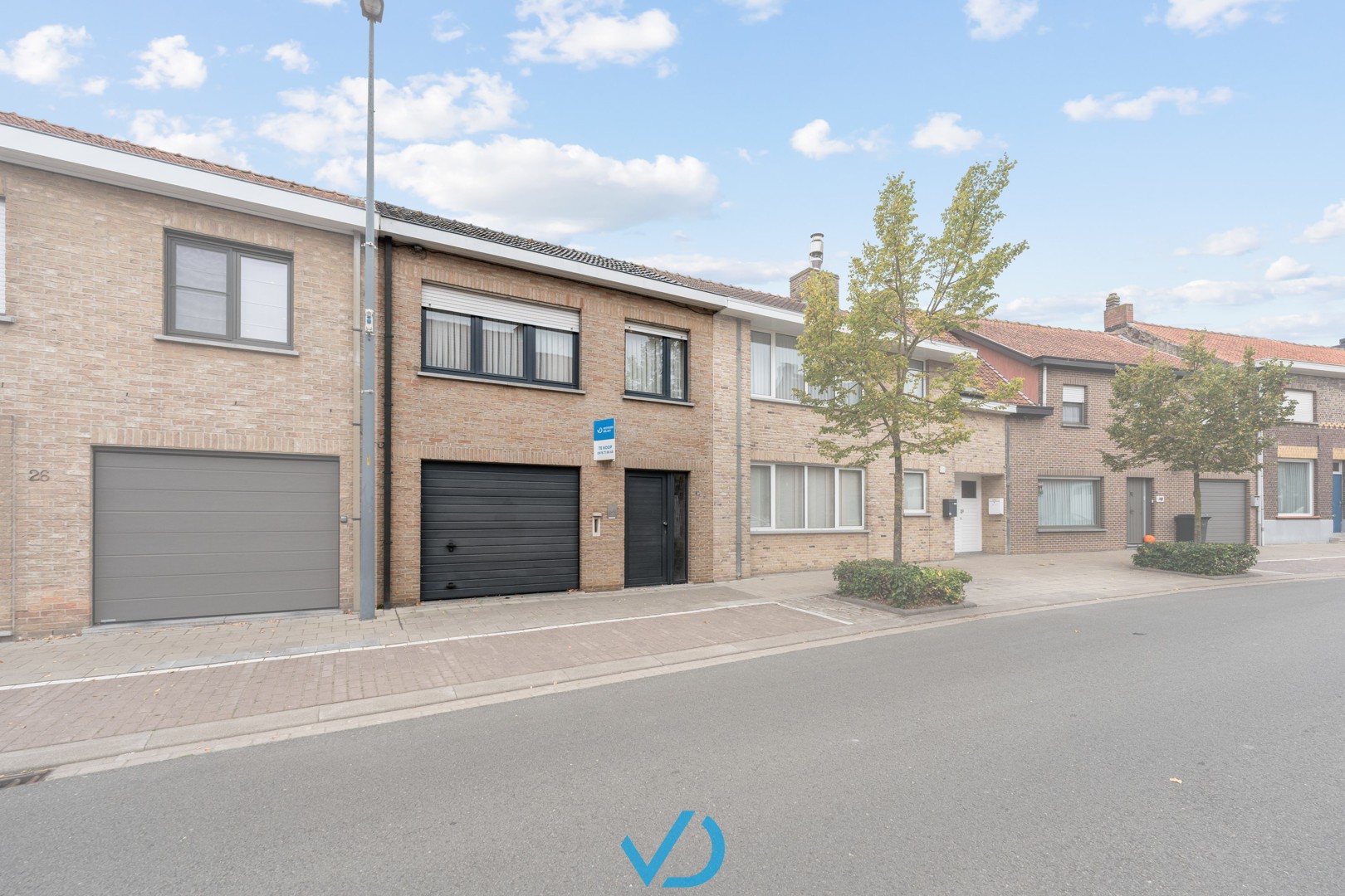 Instapklare woning met gezellig tuintje in het centrum van Westrozebeke! - foto 1