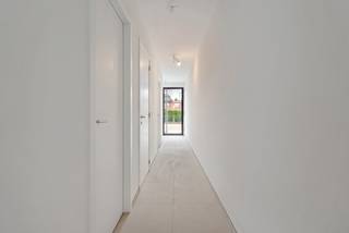 INDIEN U EEN BEZOEK WENST IN TE PLANNEN GELIEVE EEN BEZOEK AAN TE VRAGEN VIA WWW.HILLEWAERE.BE VIA DE RODE KNOPIn het centrum van Keerbergen vindt u...