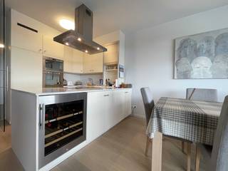 Dit appartement ligt in de prestigieuze residentie “Zuidzicht I” aan de Blauwe Boulevard, de nieuwste en smaakvolste buurt van Hasselt...