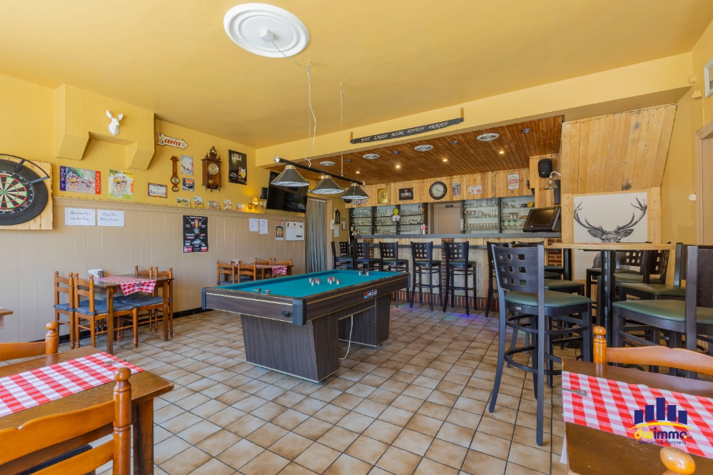 Twee panden te koop als één geheel – Unieke kans tegenover de kerk van Sint-Jan - foto 5