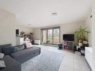 Mooi appartement met 1 SLPK én zonneterras!Dit lichtrijk appartement bevindt zich op de eerste verdieping van een gebouw dat bestaat uit 5...