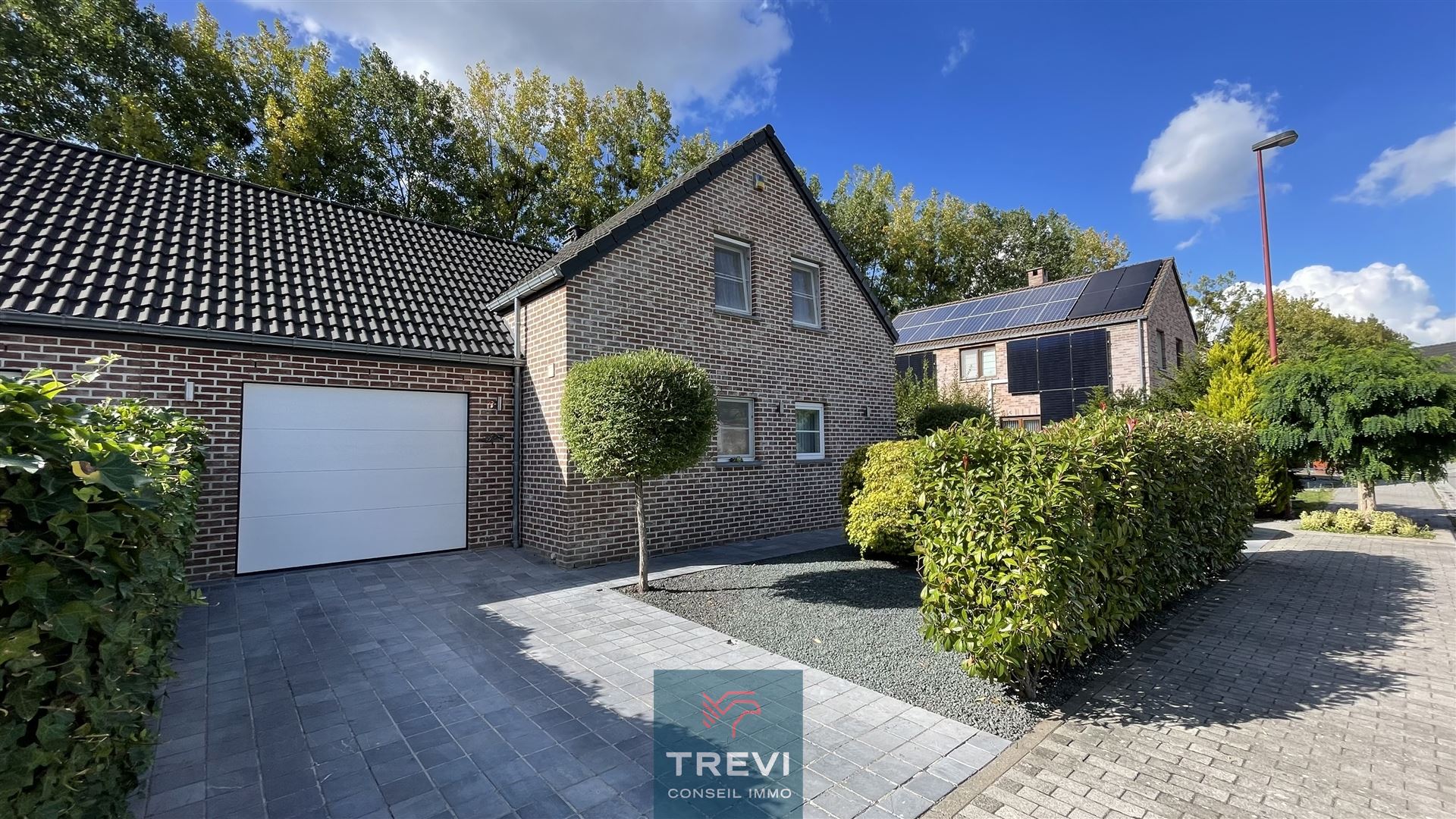 House for sale in Marcq with 4 bedrooms - photo 2