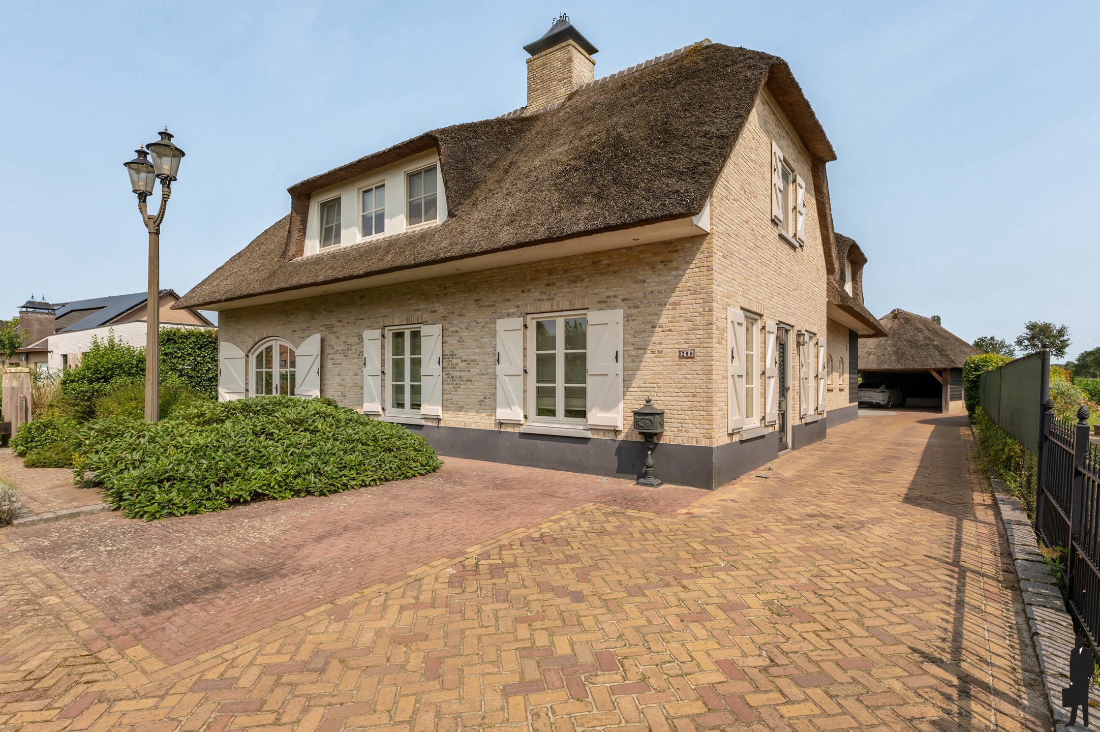 Rietgedekte villa met zwembad, poolhouse, weiland op 2.226m² - foto 3