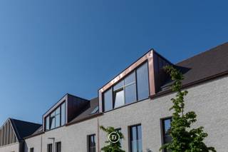 For those who want to live compactly without sacrificing comfort or location, this 70 m² apartment is located on the second floor and features a private terrace. An ideal choice for first-time buyers or investors looking for a quality starter home in the center of Bruges.<br /><br />Weylerhof was designed with contemporary comfort and a timeless architectural look in mind. Each apartment offers underfloor heating, a modern kitchen, a spacious terrace, and sustainable materials.<br /><br />Ezelstraat combines tranquility and accessibility with characterful buildings, charming shops, and a diverse range of restaurants. A unique place to live in Bruges.<br /><br />One of the most accessible apartments within the project, particularly suitable for rental due to its central location, compact size, and entry-level budget.<br /><br />If you are interested in this project or this apartment, please do not hesitate to contact us. More information can be found on our website: https://www.found-baker.com/nl/nieuwbouw/weylerhof-0