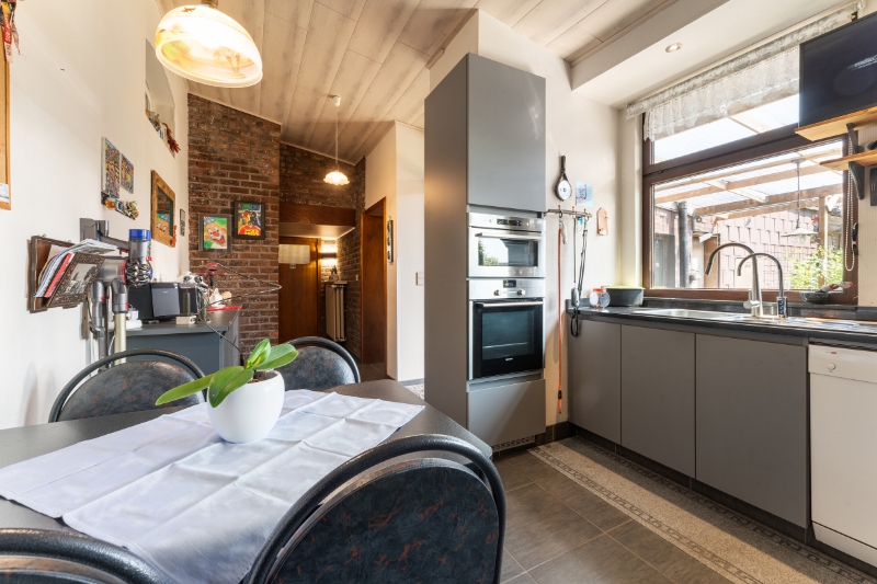 Charmante woning op rustige locatie in Sint-Katarina te koop - photo 4