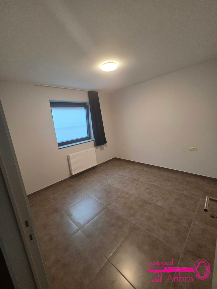 Apartment for rent in Oostrozebeke with 2 bedrooms - photo 4