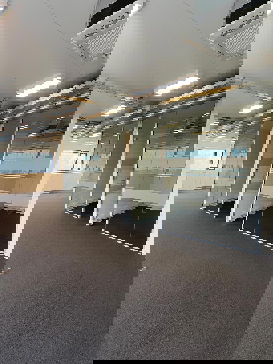 Moderne kantoren 190m² te huur links of rechts 1ste verdiep - foto 5