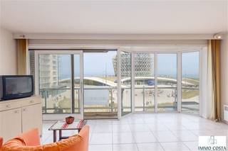 Prachtig 2-slaapkamerappartement met spectaculair zicht op het Casino en het Epernayplein en met zeezicht. Dit ruime appartement, gelegen...