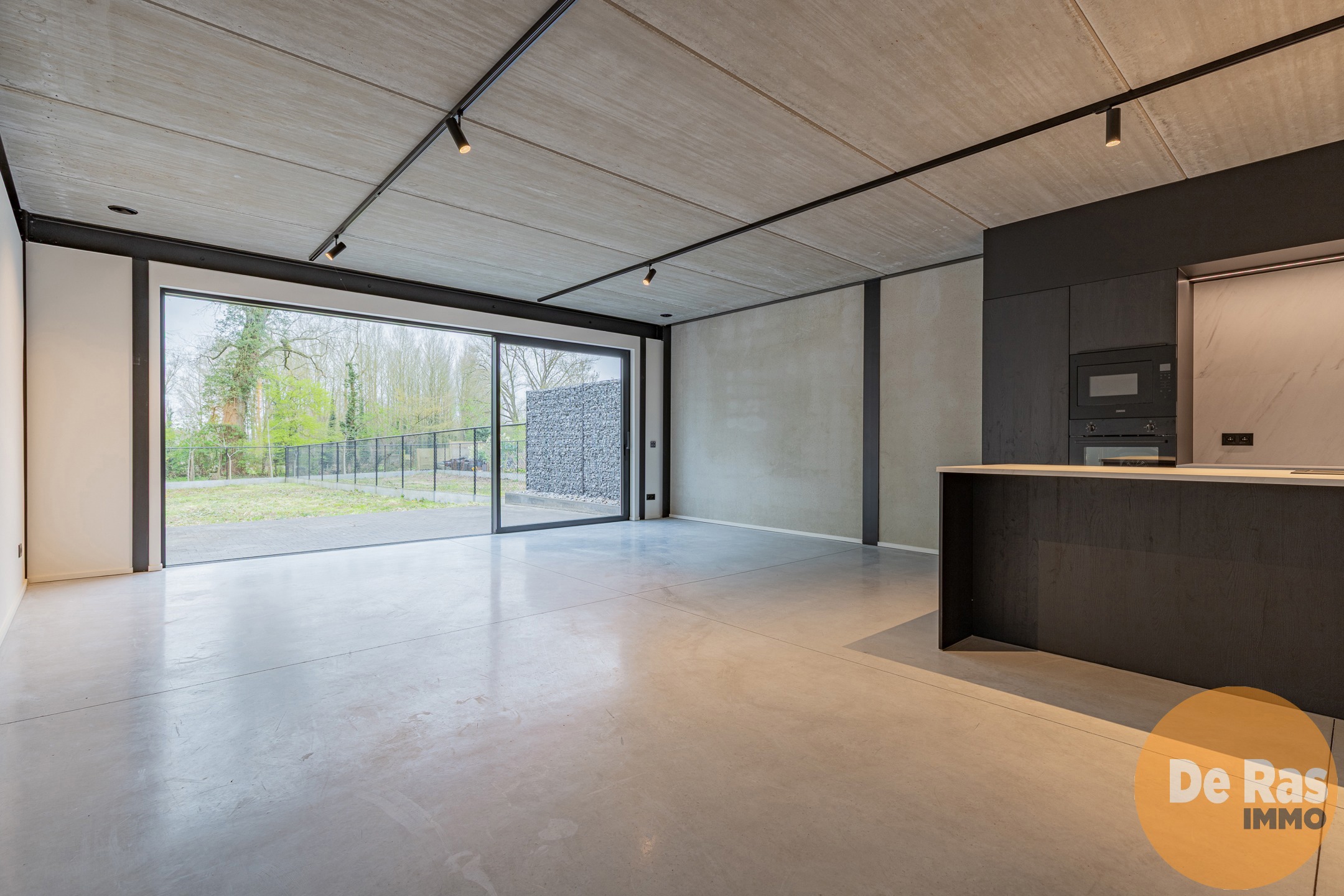 VLIERZELE - Nieuwbouwwoning in moderne betonarchitectuur - foto 4