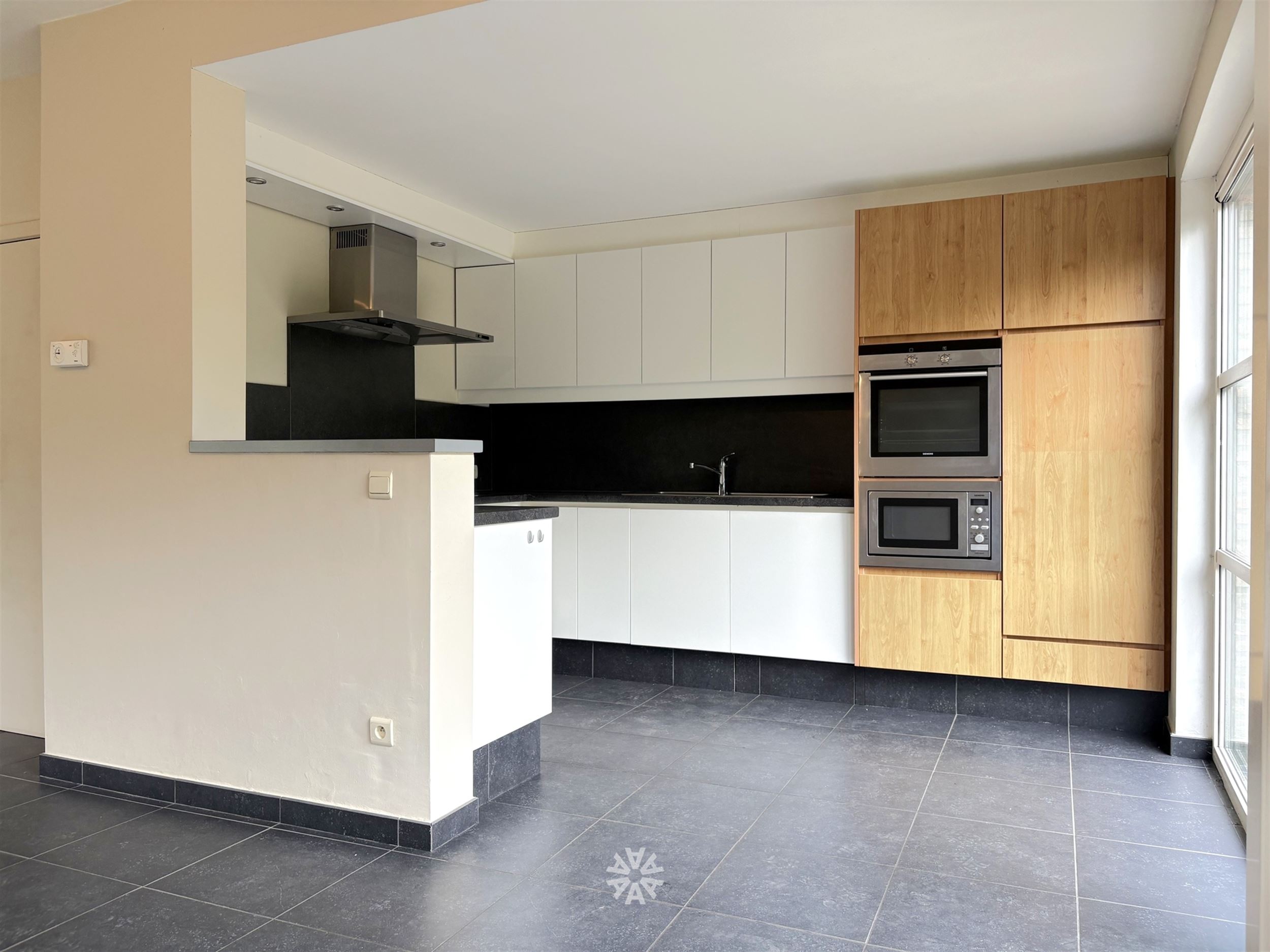 Instapklare woning met vier slaapkamers en zonnige tuin te huur in Deurle - foto 4