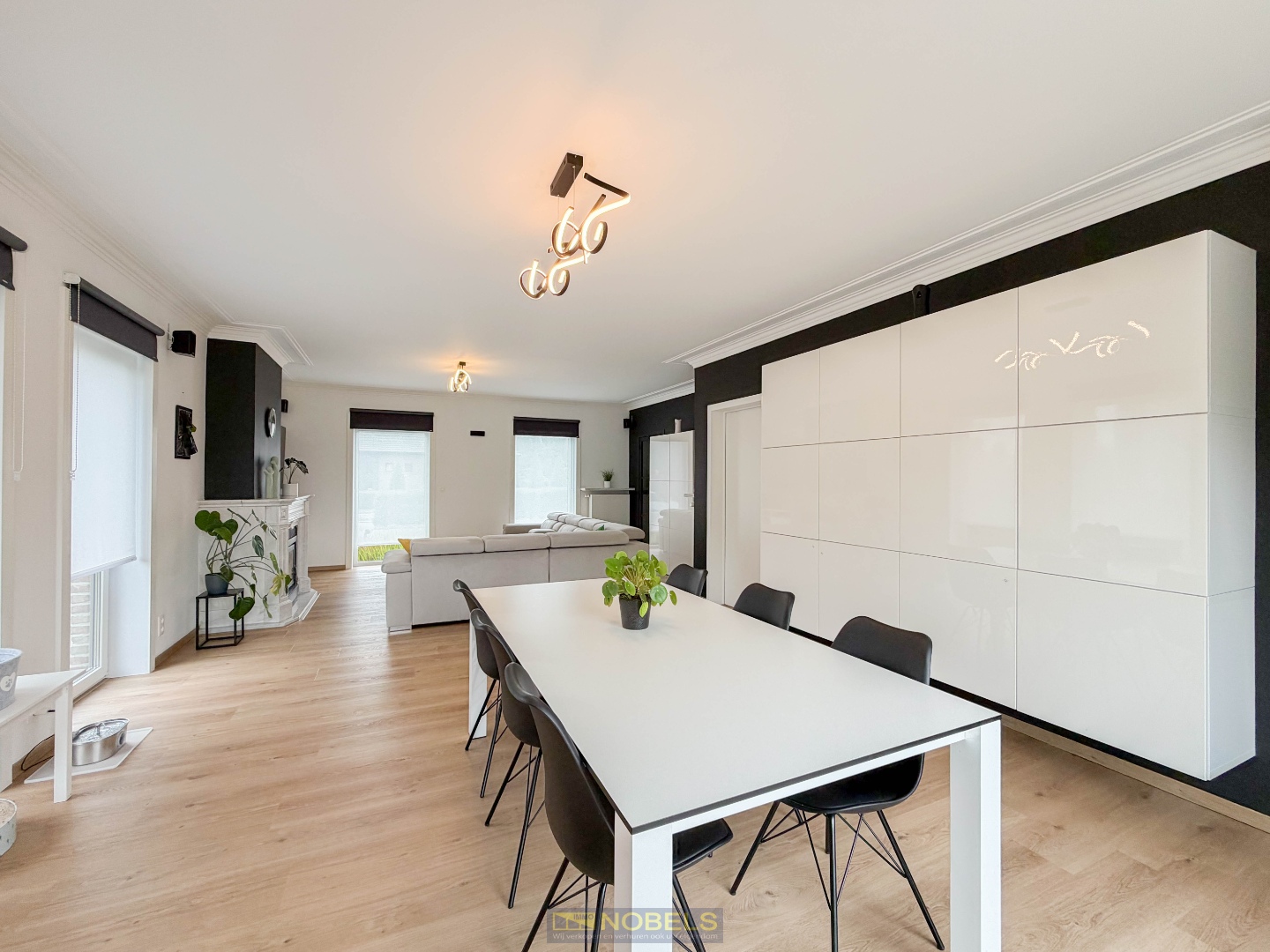 Te koop, Veelzijdige en energiezuinige villa met bijgebouw te Oosterzele! - photo 5