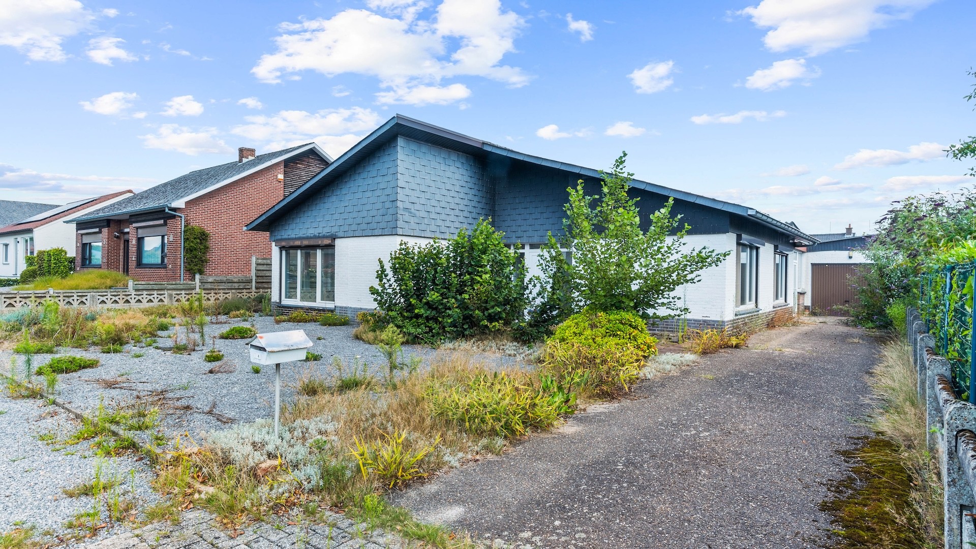 Te renoveren woning (O.B.) met 3 slaapkamers op 6a 48ca - photo 2