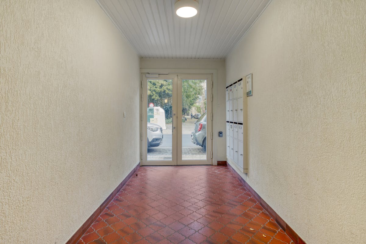 Appartement spacieux et lumineux de 3 chambres avec garage à Ypres - photo 2