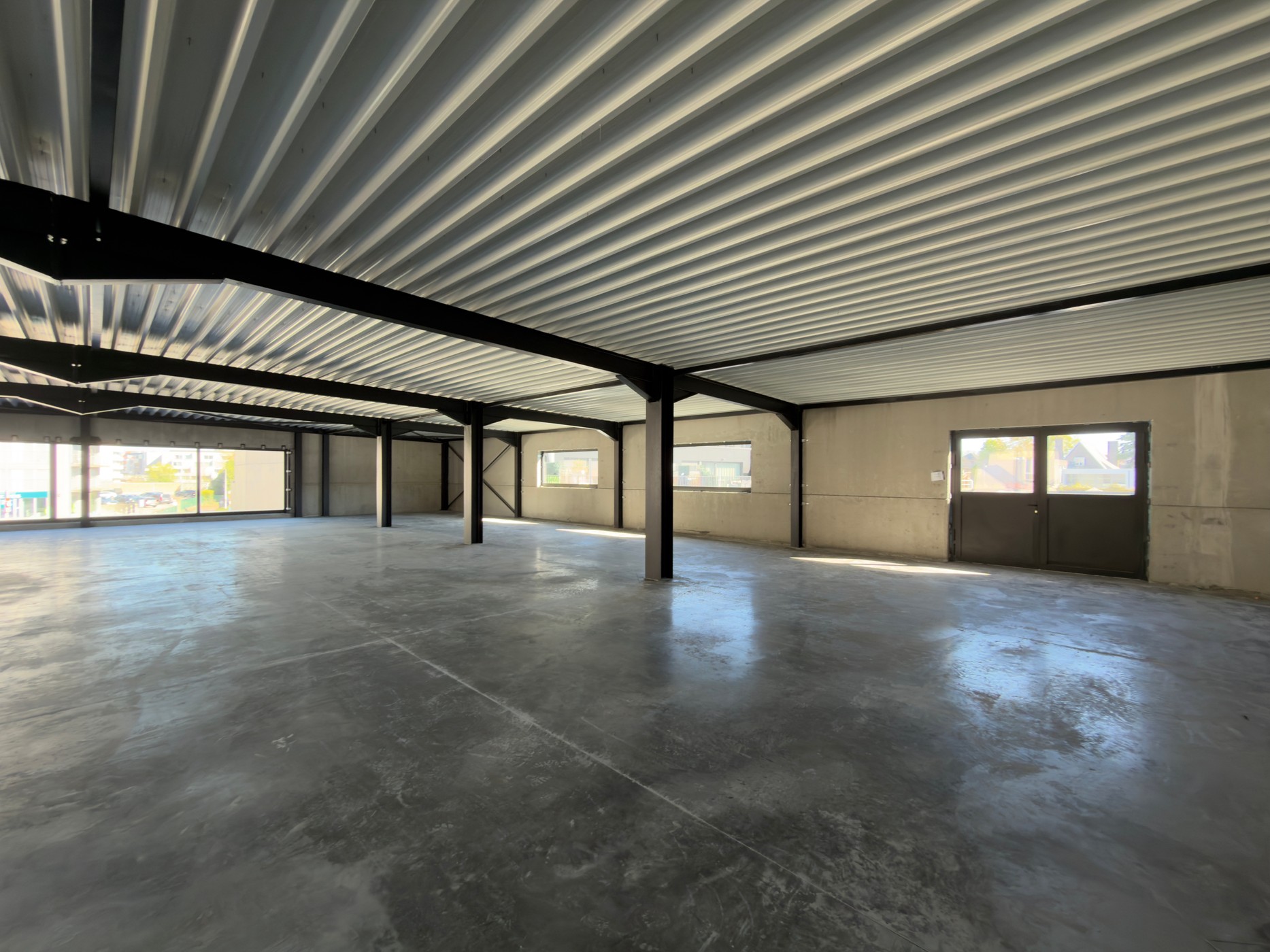 Handelspand 780m² te huur op toplocatie - photo 5
