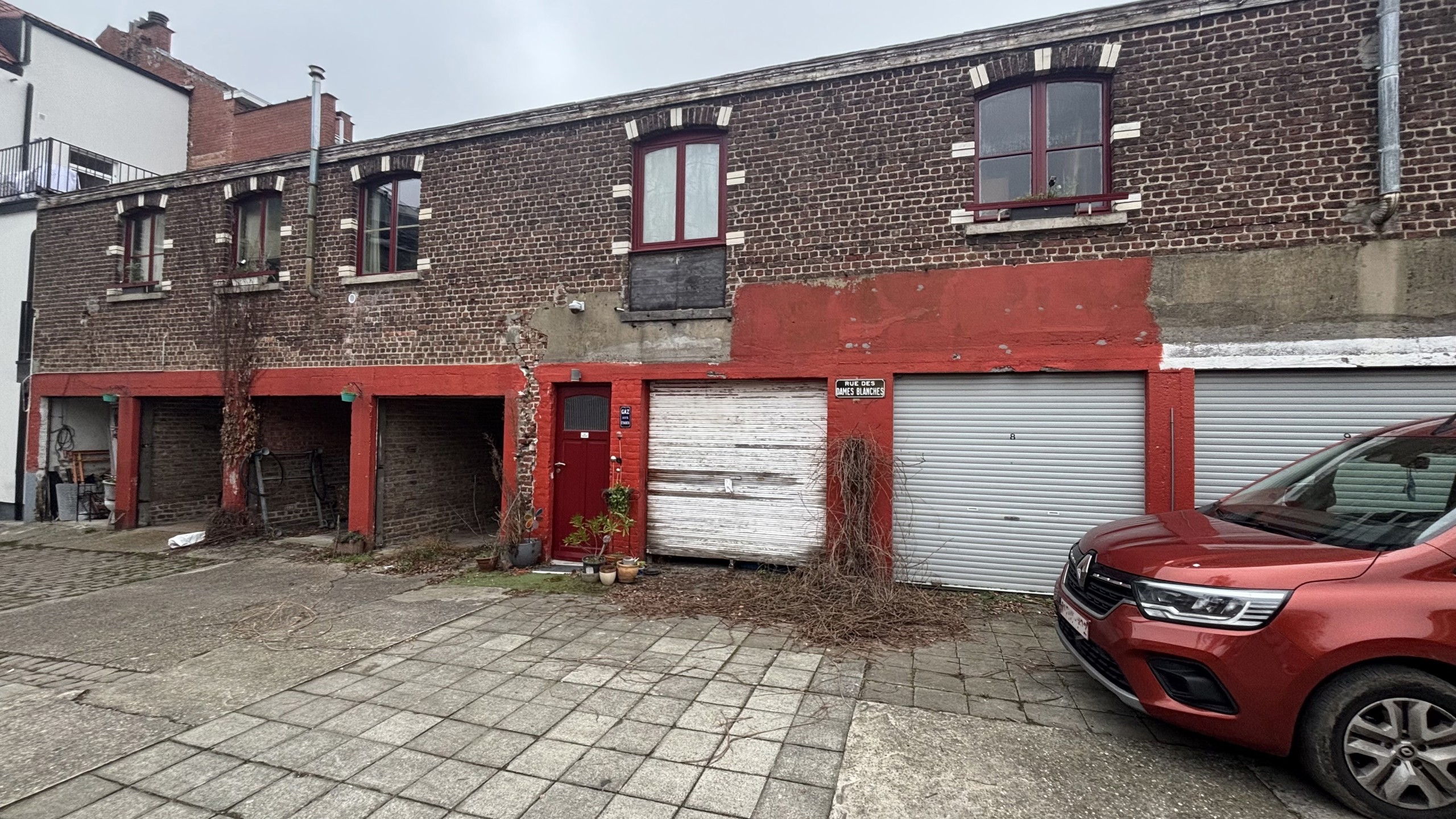 SET VAN 7 GARAGES, IDEAAL ALS INVESTERING - foto 4