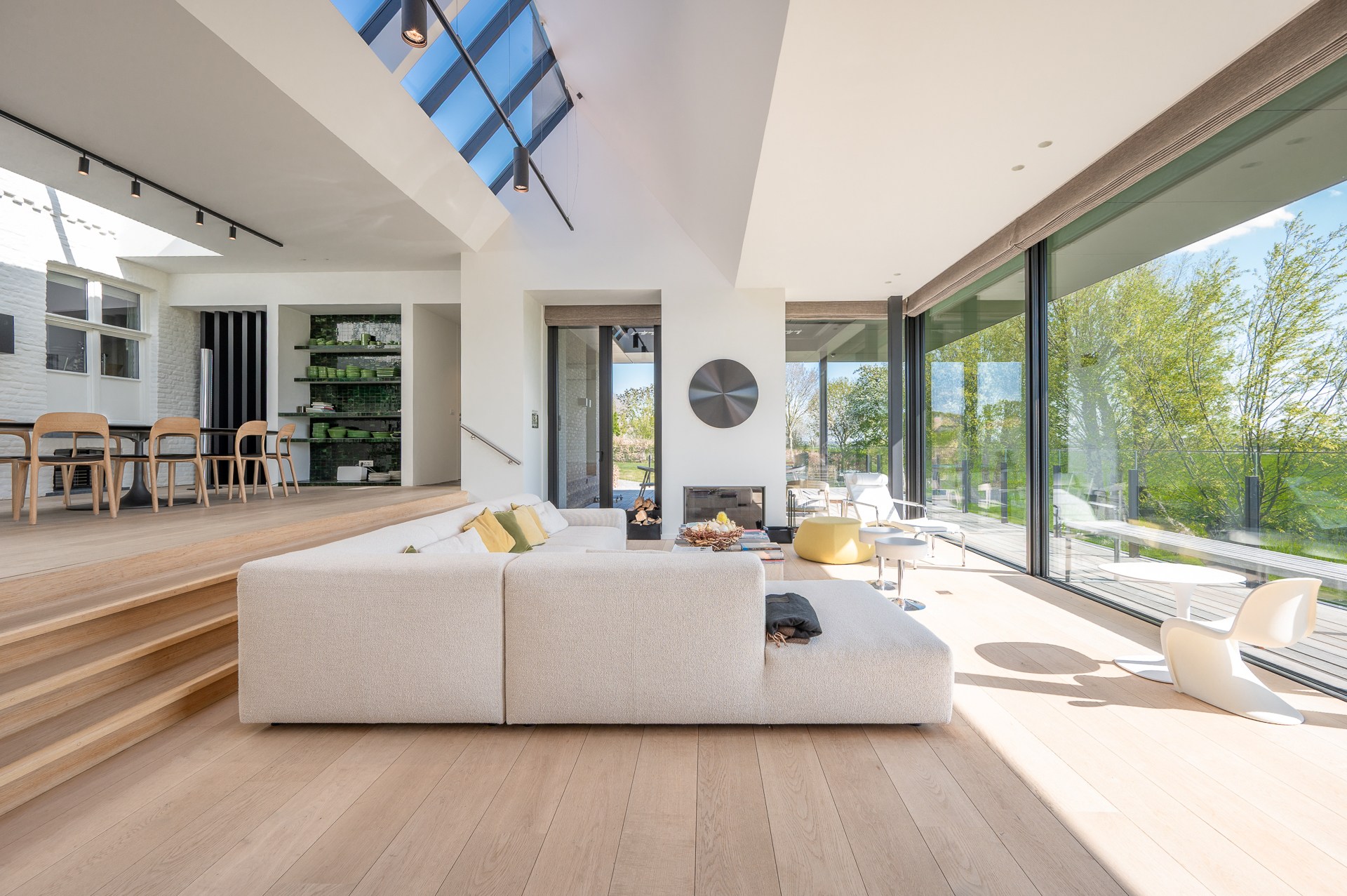 Uniek eigendom met adembenemende zichten gelegen op een perceel van ongeveer 3000 m². - foto 4