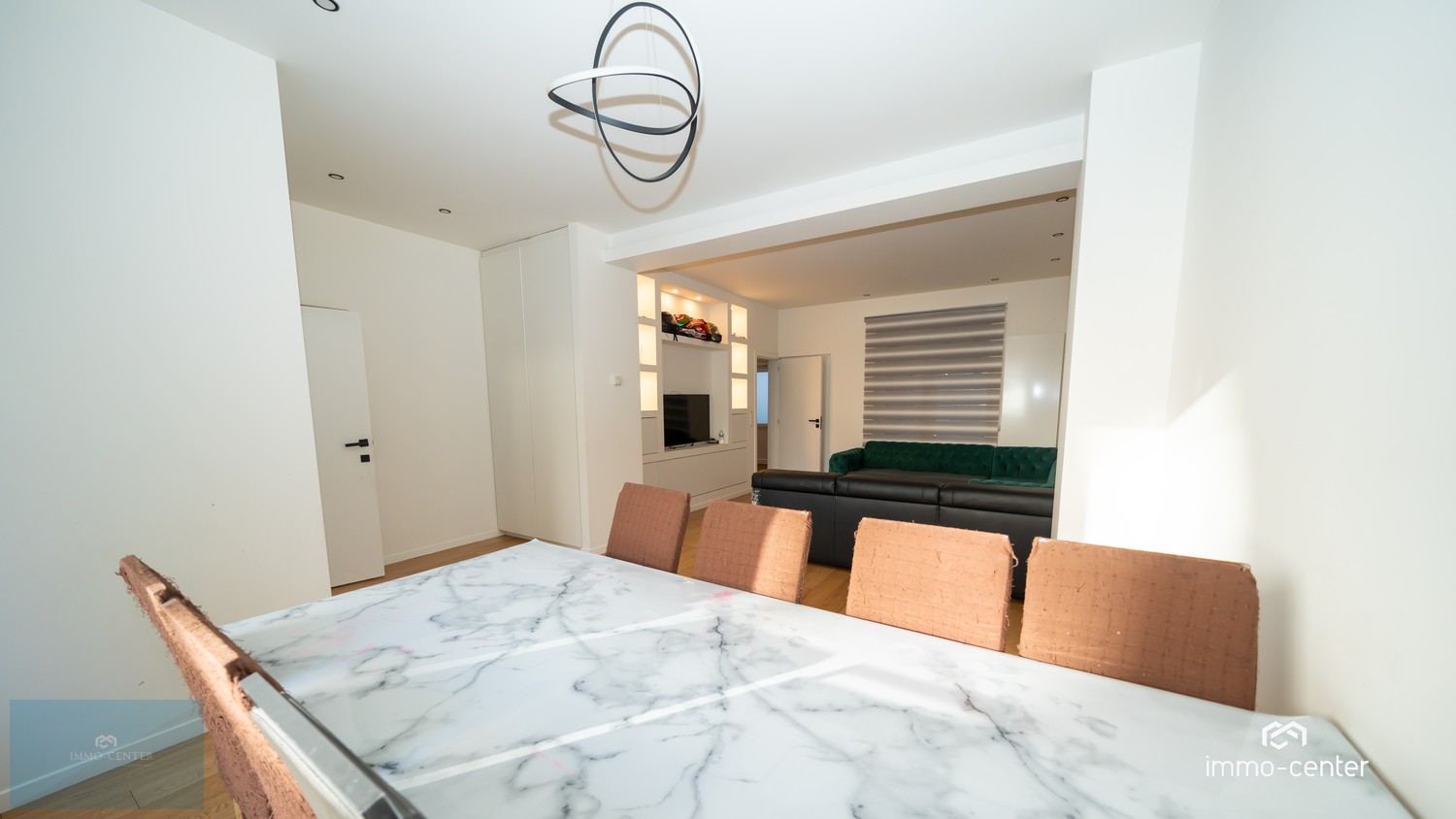 🏡 Gerenoveerde gezinswoning met tuin in Genk – EPC.   C - foto 4