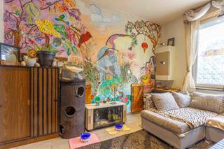 Vous cherchez votre première maison ou un logement familial abordable à Denderleeuw ? Cette charmante maison de rangée offre une opportunité...