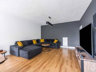 Dit gezellige, instapklare appartement op de 2e verdieping is gelegen in een toffe, residentiële wijk in Hoevenen. Hoewel winkels, openbaar...