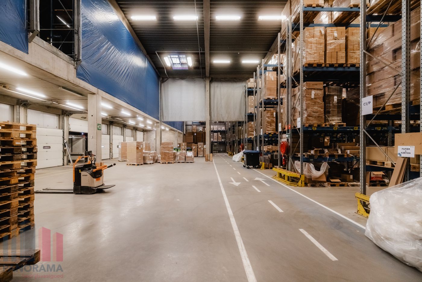 Logistics warehouse in a prime location along the A12 with direct access to the E19. - photo 5