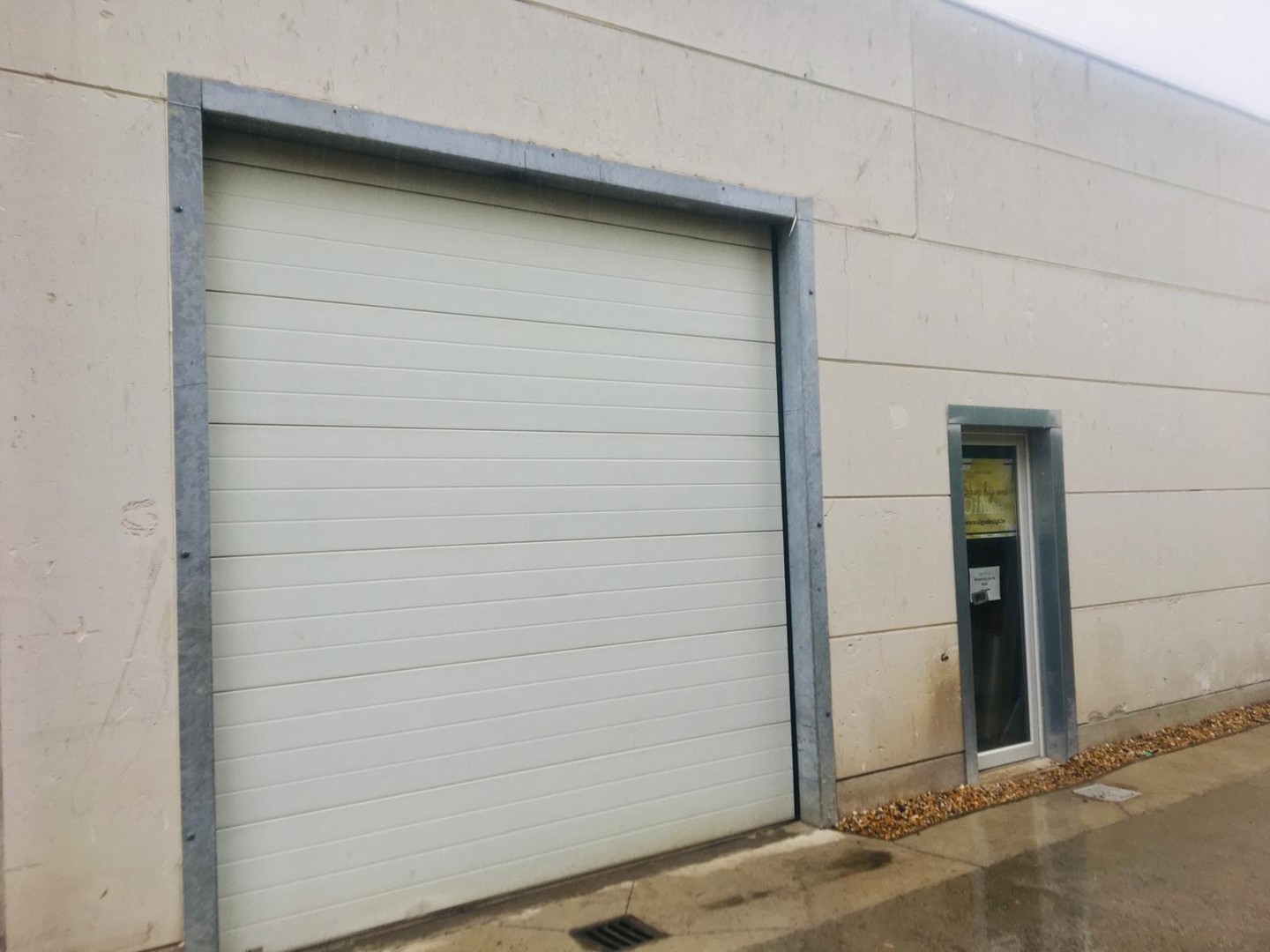 Magazijn van 200 m² in Beveren-Leie – beschikbaar eind januari - foto 2