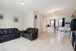 Op een uitstekende locatie in het centrum van Herent, op wandelafstand van het station, bevindt zich deze ruime en goed onderhouden woning met...